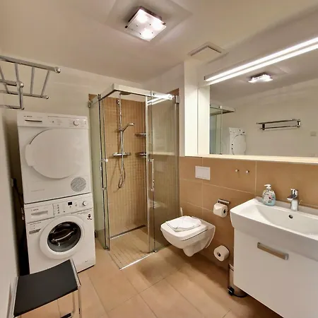 Strandvillen - Mit 1 Schlafzimmer Und Balkon Dr-421 Binz