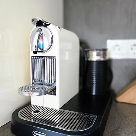 Strandvillen - Mit 1 Schlafzimmer Und Balkon Dr-421 Lejlighed